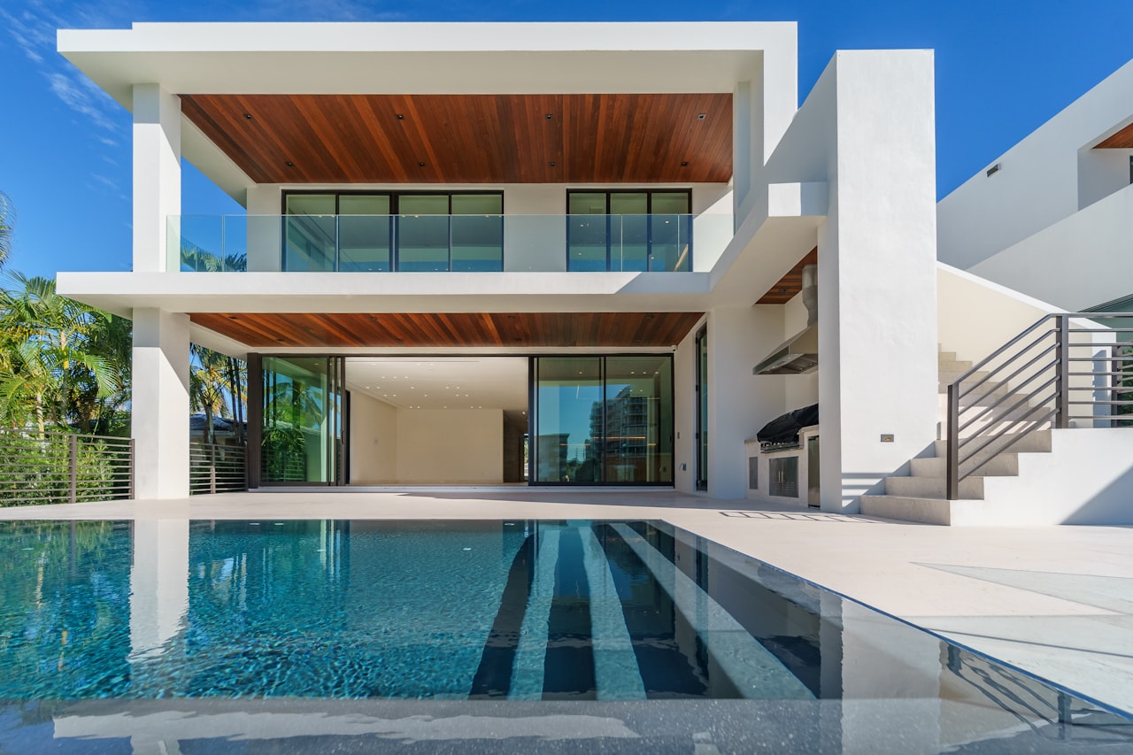 Casa con muelle y jardín en Nordelta — foto principal